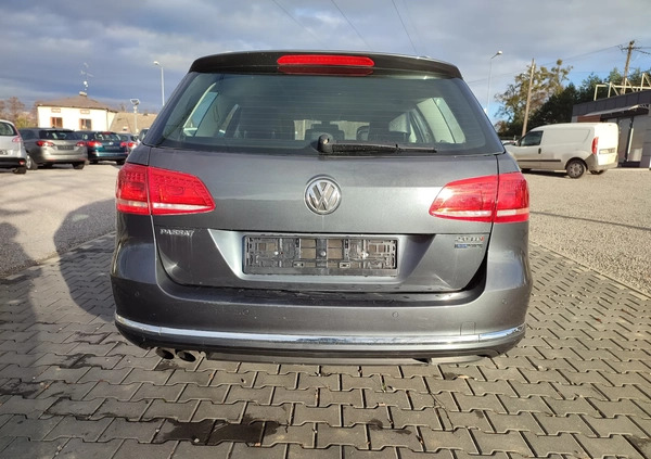 Volkswagen Passat cena 38900 przebieg: 213000, rok produkcji 2011 z Żychlin małe 596